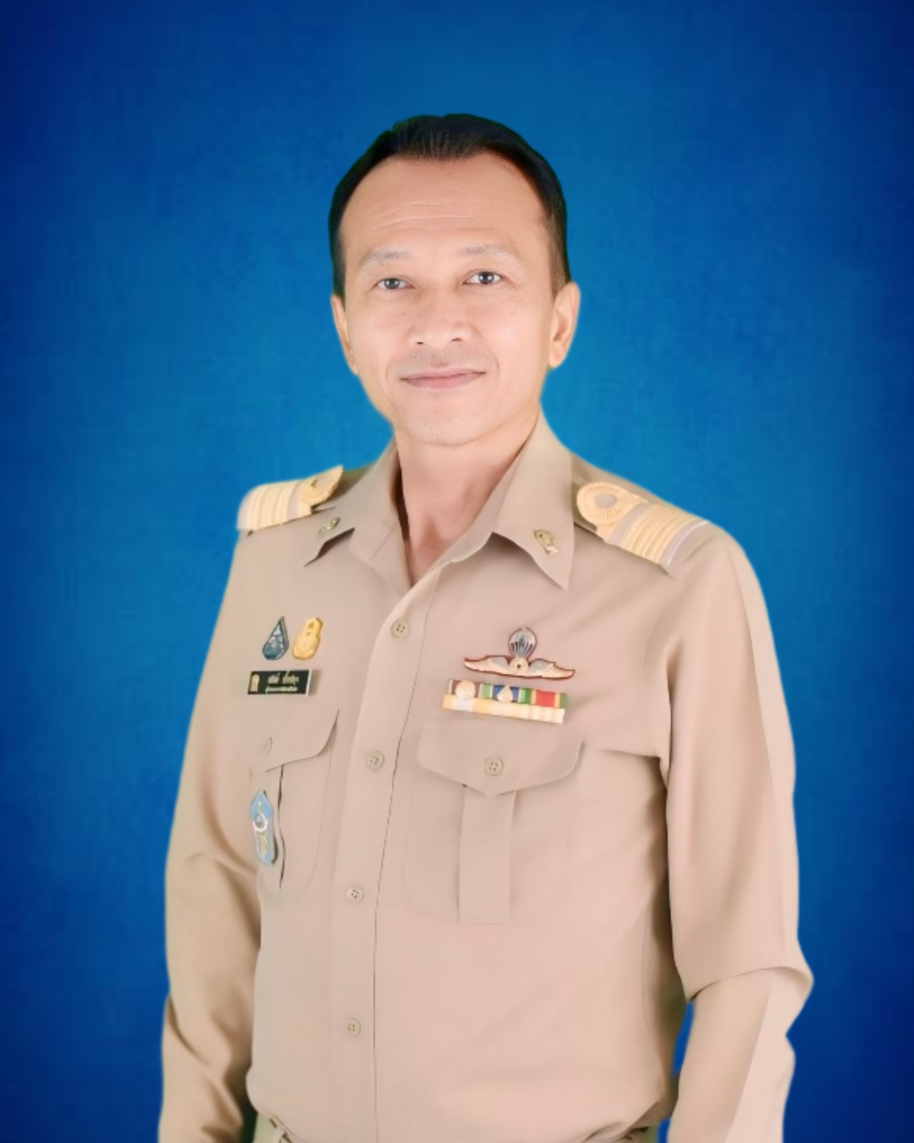ว่าที่ร้อยตรีเสน่ห์  เอื้อสลุง
ผู้อำนวยการโรงเรียน